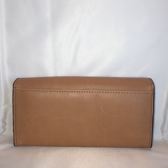 Emilie M Essential Gift Box Set - Picture 6 of 9